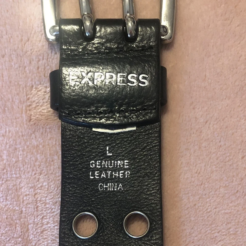 Black Leather Grommet Belt❗️FINAL PRICE❗️ - Picture 3 of 6